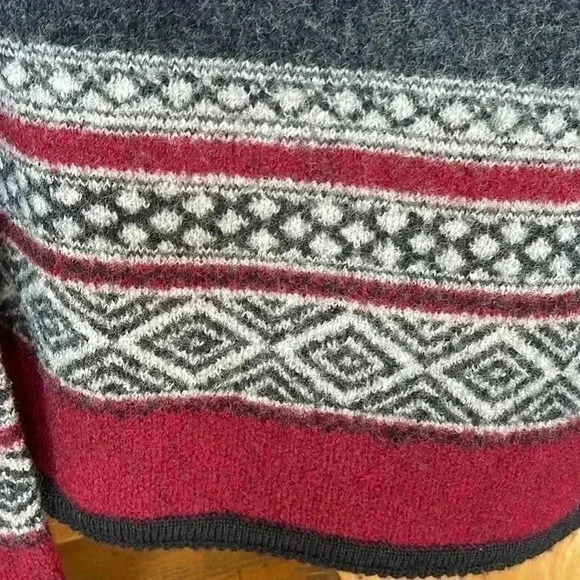 Vintage super cute woman’s 100% wool jacket. - Picture 5 of 6